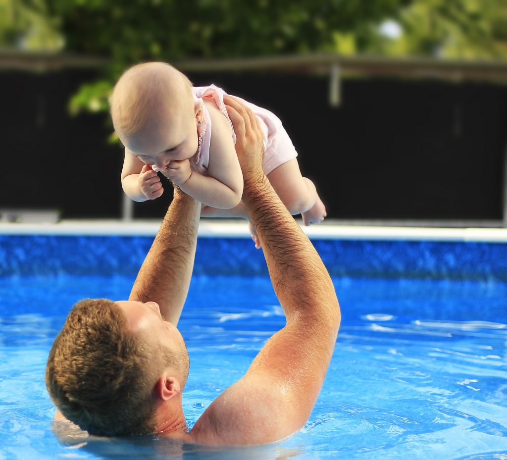 Zwemmen met baby vrij.
